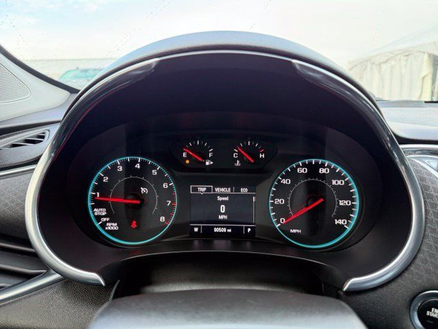 Used 2021 Chevrolet Malibu LT FWD image 24