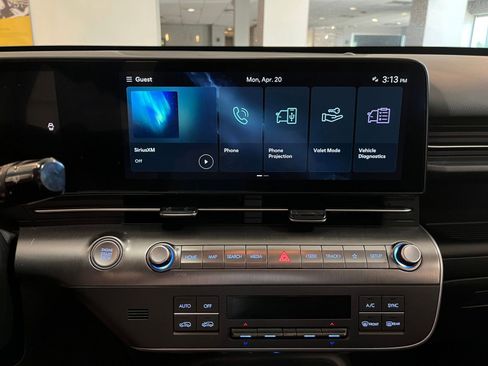 Used 2025 Hyundai Kona SEL image 20