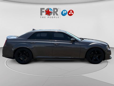Used 2019 Chrysler 300 S w/ S Model Appearance Package RWD image 6