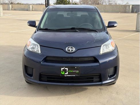 Used 2008 Scion xD image 2
