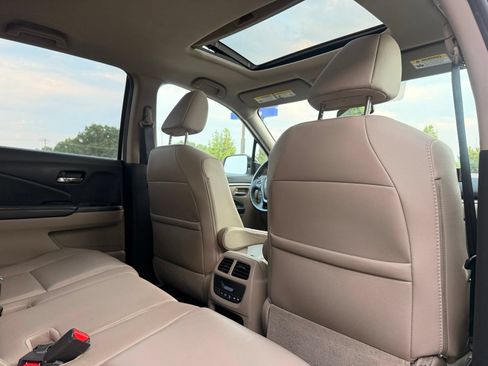 Used 2017 Honda Pilot EX-L image 18