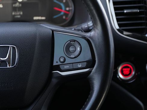 Used 2020 Honda Pilot Elite image 23