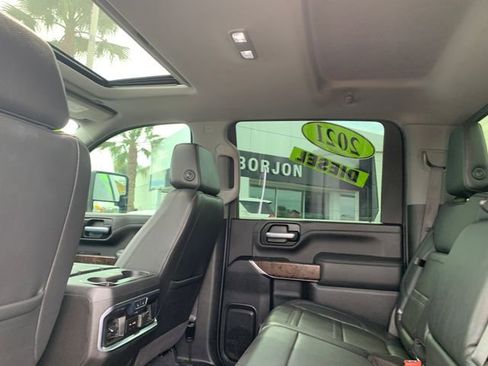 Used 2021 GMC Sierra 2500 Denali w/ Denali Ultimate Package image 12