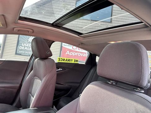Used 2016 Chevrolet Malibu LT FWD image 18