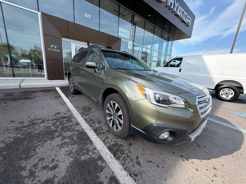 Used 2017 Subaru Outback 2.5i Limited AWD/4WD image 1