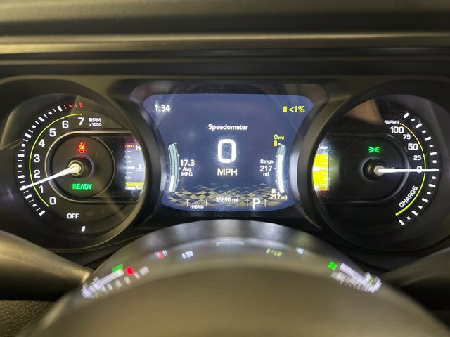 Used 2024 Jeep Wrangler Unlimited Sahara w/ Technology Group AWD/4WD image 23