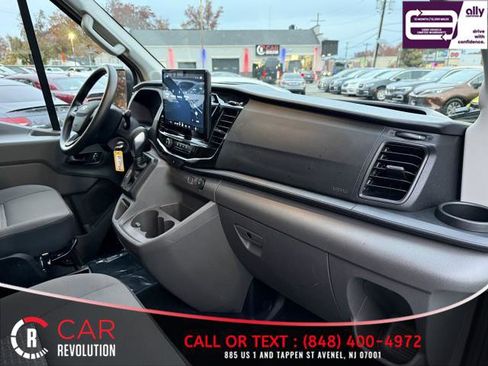 Used 2024 Ford Transit 350 XLT image 39