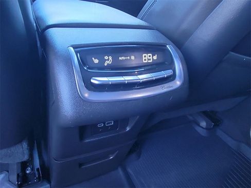 Certified 2023 Cadillac XT6 Premium Luxury image 21