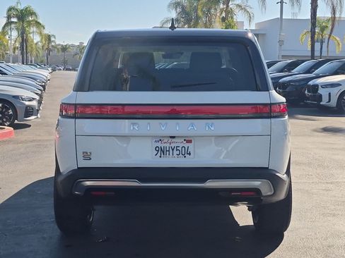 Used 2024 Rivian R1S Adventure AWD/4WD image 9