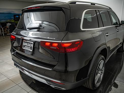 Certified 2024 Mercedes-Benz GLS 450 4MATIC image 16