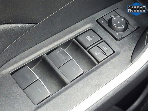 Used 2025 Toyota RAV4 XLE image 28