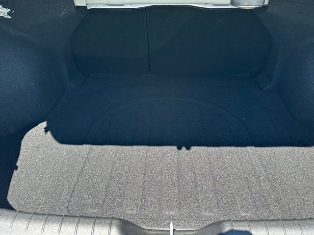 Used 2023 Hyundai Elantra Limited w/ Cargo Package FWD image 8