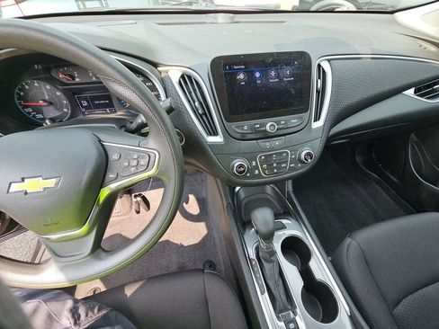 Used 2023 Chevrolet Malibu LT FWD image 7