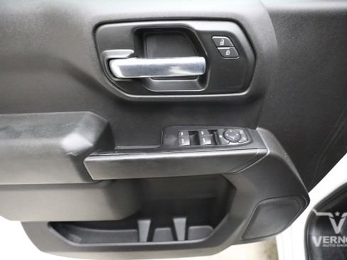 Used 2020 Chevrolet Silverado 1500 W/T w/ WT Value Package AWD/4WD image 18