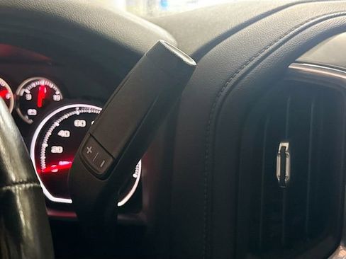 Used 2019 Chevrolet Silverado 1500 LT w/ All-Star Edition image 17