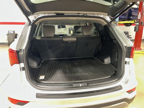 Used 2017 Hyundai Santa Fe Sport image 26