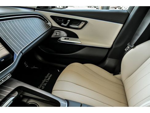 Certified 2026 Mercedes-Benz E 450 4MATIC Sedan image 22