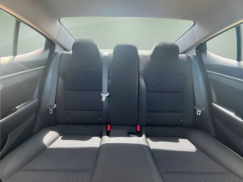 Used 2019 Hyundai Elantra SEL w/ Cargo Package FWD image 15