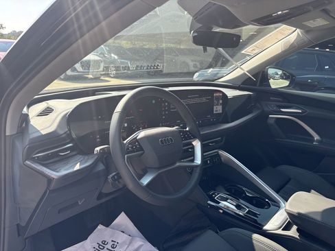 New 2025 Audi Q5 Premium Plus image 12