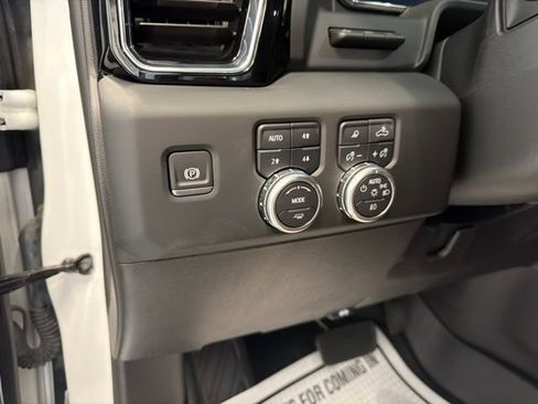 Used 2024 GMC Sierra 2500 Denali Ultimate AWD/4WD image 24