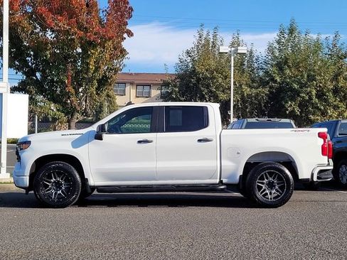 Used 2022 Chevrolet Silverado 1500 Custom w/ Rally Edition image 9