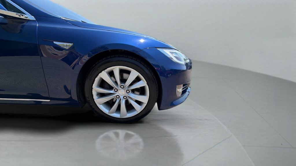 Used 2016 Tesla Model S 90D AWD/4WD image 34