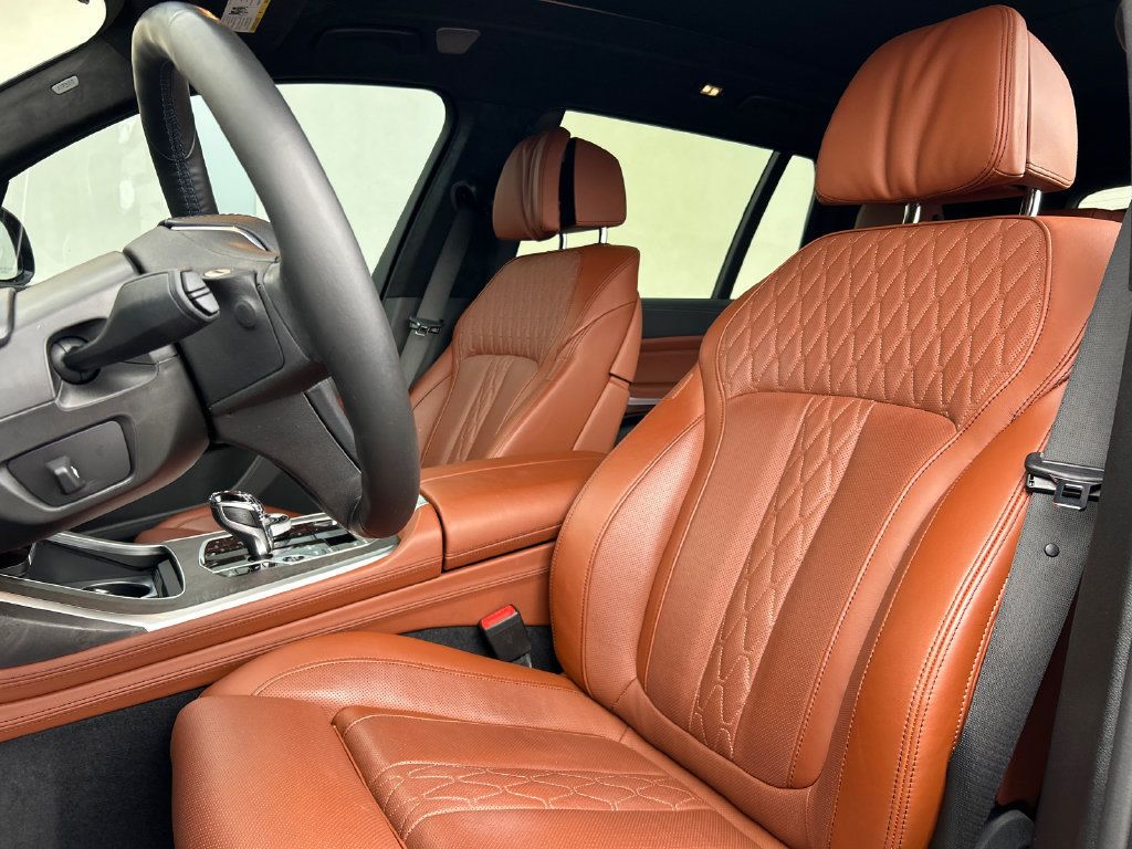 Used 2025 BMW ALPINA XB7 AWD/4WD image 14