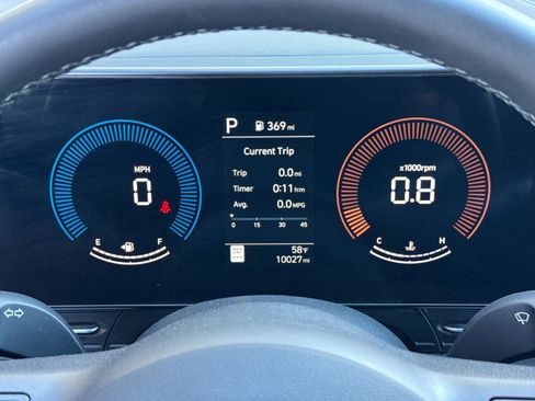 Used 2025 Hyundai Kona SEL AWD/4WD image 28