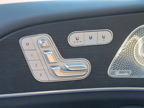 Certified 2025 Mercedes-Benz GLS 450 4MATIC image 27