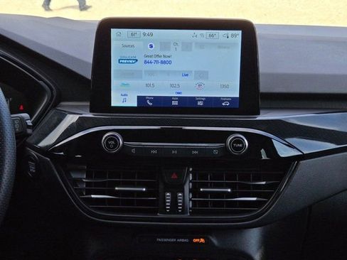 Used 2025 Ford Escape ST-Line AWD/4WD image 18