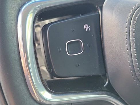 Certified 2025 Lincoln Nautilus Premier AWD/4WD image 23