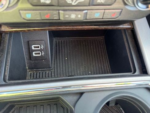 Used 2017 Ford F250 Platinum w/ Platinum Ultimate Package image 30