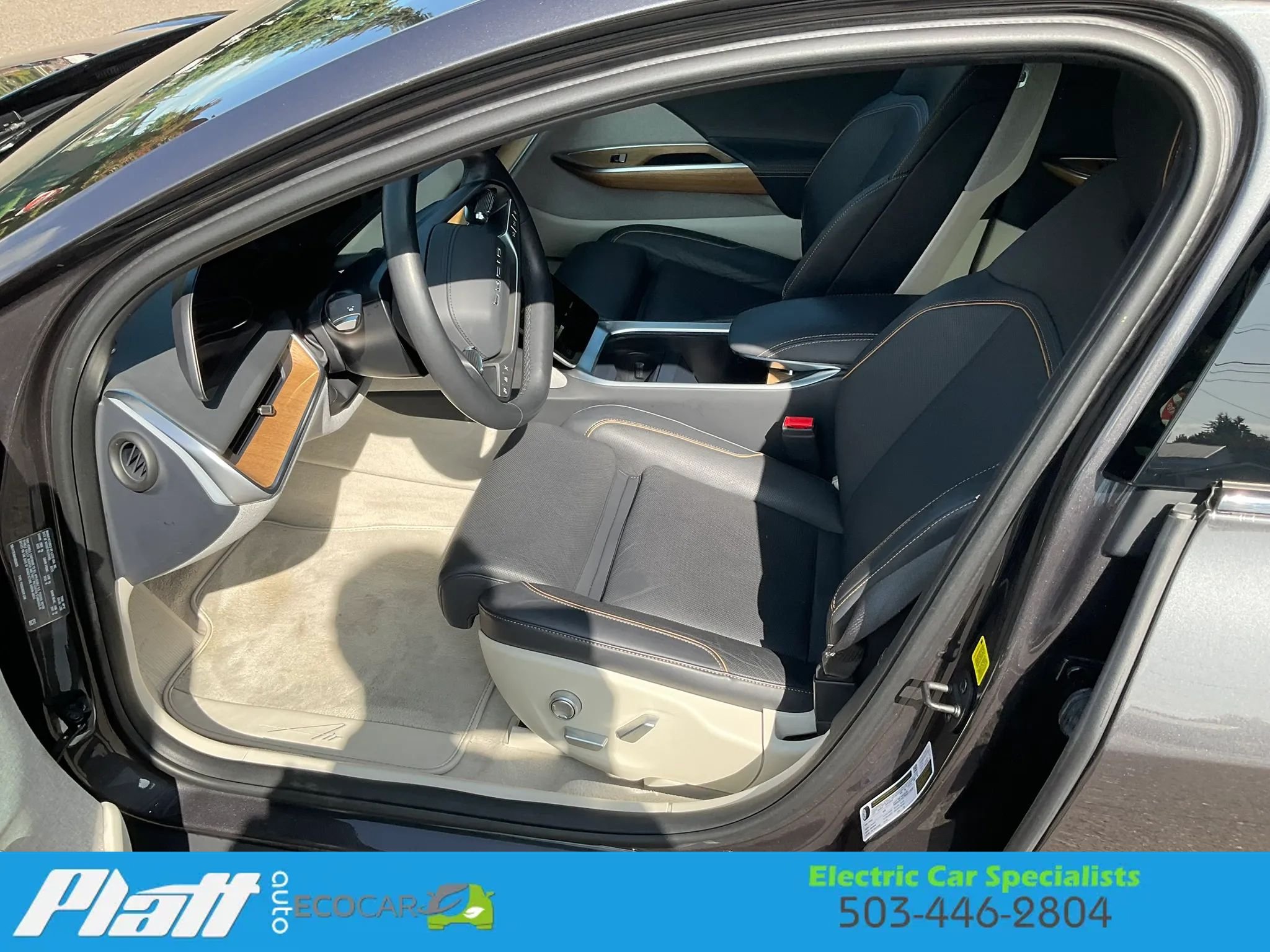 Used 2024 Lucid Air Touring AWD/4WD image 22