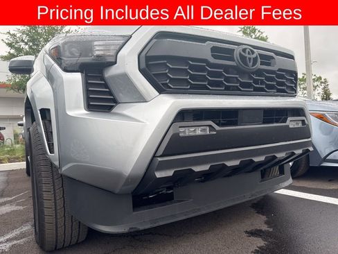 Used 2024 Toyota Tacoma TRD Sport RWD image 3