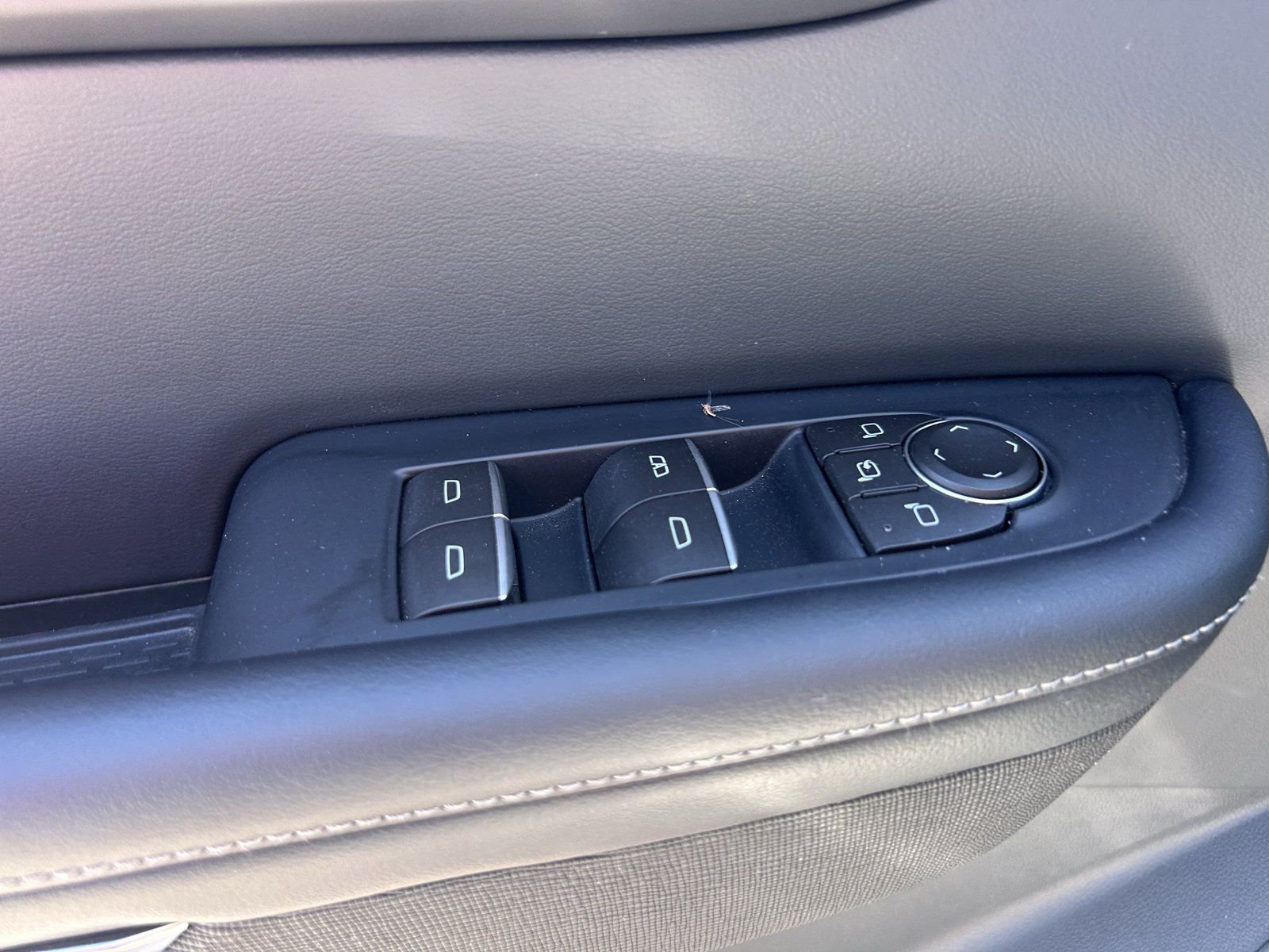 Used 2026 Buick Enclave Sport Touring FWD image 16