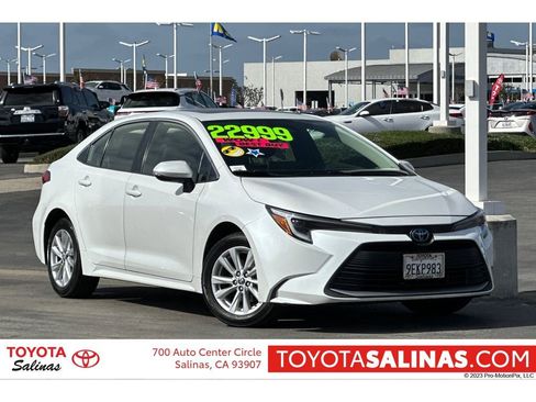 Used 2023 Toyota Corolla XLE image 1