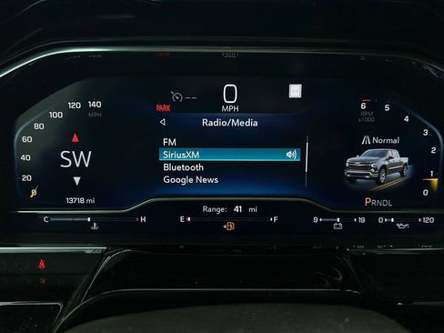 Used 2023 Chevrolet Silverado 1500 LT image 26