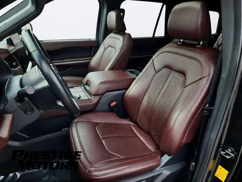Used 2024 Ford Expedition Limited AWD/4WD image 27