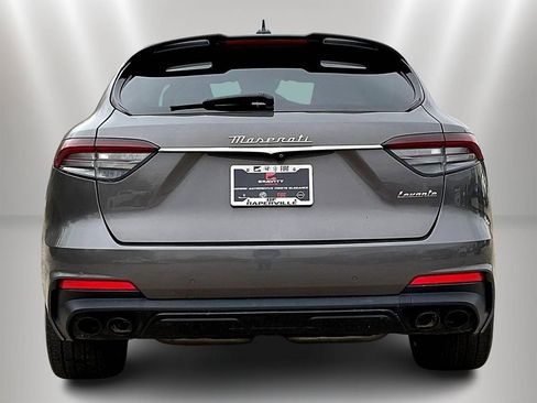 Used 2022 Maserati Levante Modena AWD/4WD image 5