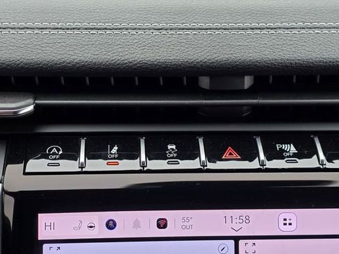 Used 2025 Jeep Grand Cherokee L Limited w/ Black Appearance Package image 15