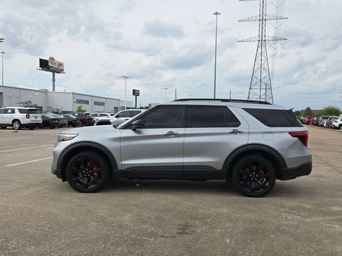 Used 2022 Ford Explorer ST w/ Equipment Group 401A AWD/4WD image 9