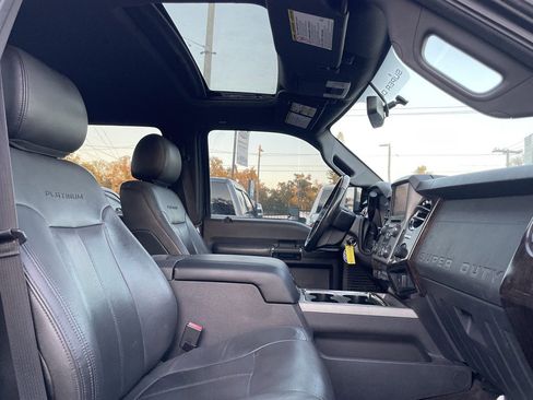 Used 2013 Ford F250 Platinum w/ FX4 Off Road Pkg image 25