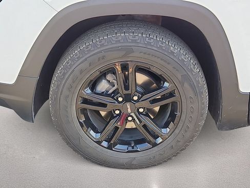 Used 2024 GMC Terrain AT4 w/ Infotainment Package II AWD/4WD image 13