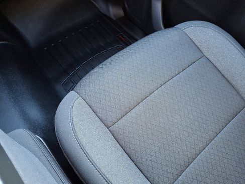 Used 2021 Chevrolet Silverado 1500 LT image 31