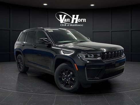 New 2026 Jeep Grand Cherokee Altitude AWD/4WD image 42