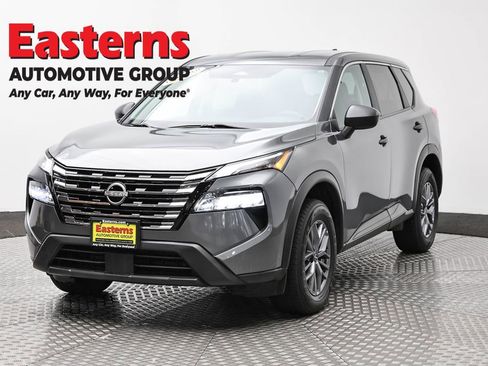 Used 2024 Nissan Rogue S AWD/4WD image 1