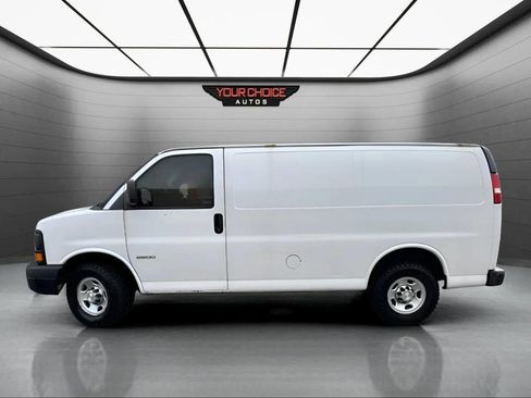 Used 2016 Chevrolet Express 2500 image 8