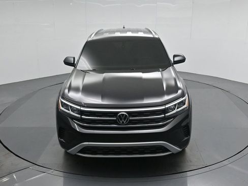 Used 2023 Volkswagen Atlas Cross Sport SE w/ Black Wheel Package AWD/4WD image 34