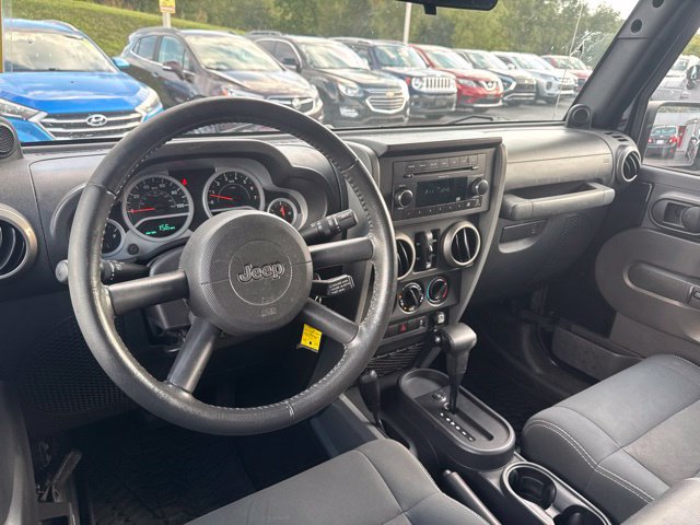 Used 2010 Jeep Wrangler Unlimited Sport AWD/4WD image 12