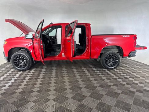 Used 2022 Chevrolet Silverado 1500 Custom Trail Boss w/ Safety Confidence Package AWD/4WD image 10
